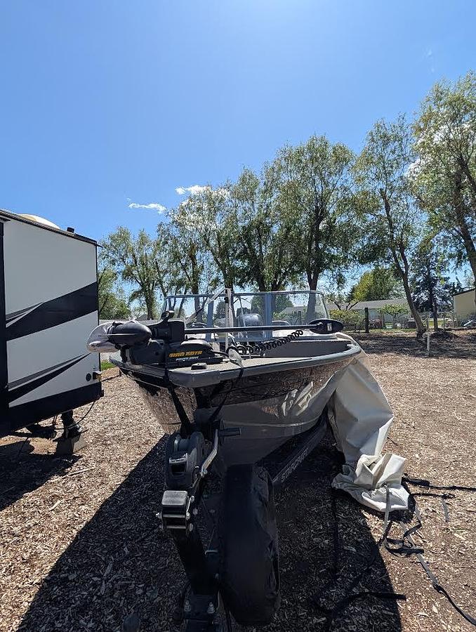 Used 2006 Starcraft Starfish 176S