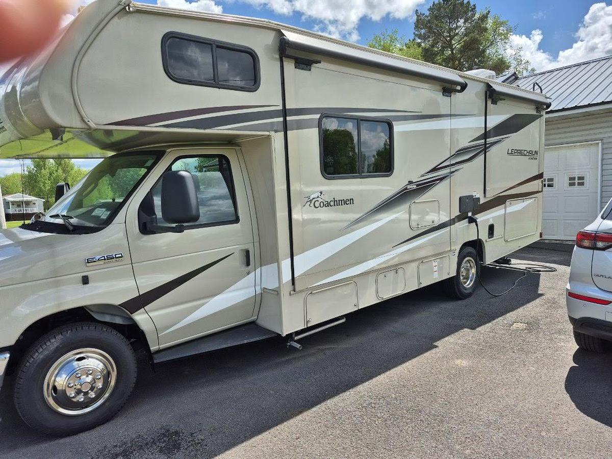Used 2023 Coachmen Leprechaun 620DS Class C Motorhome