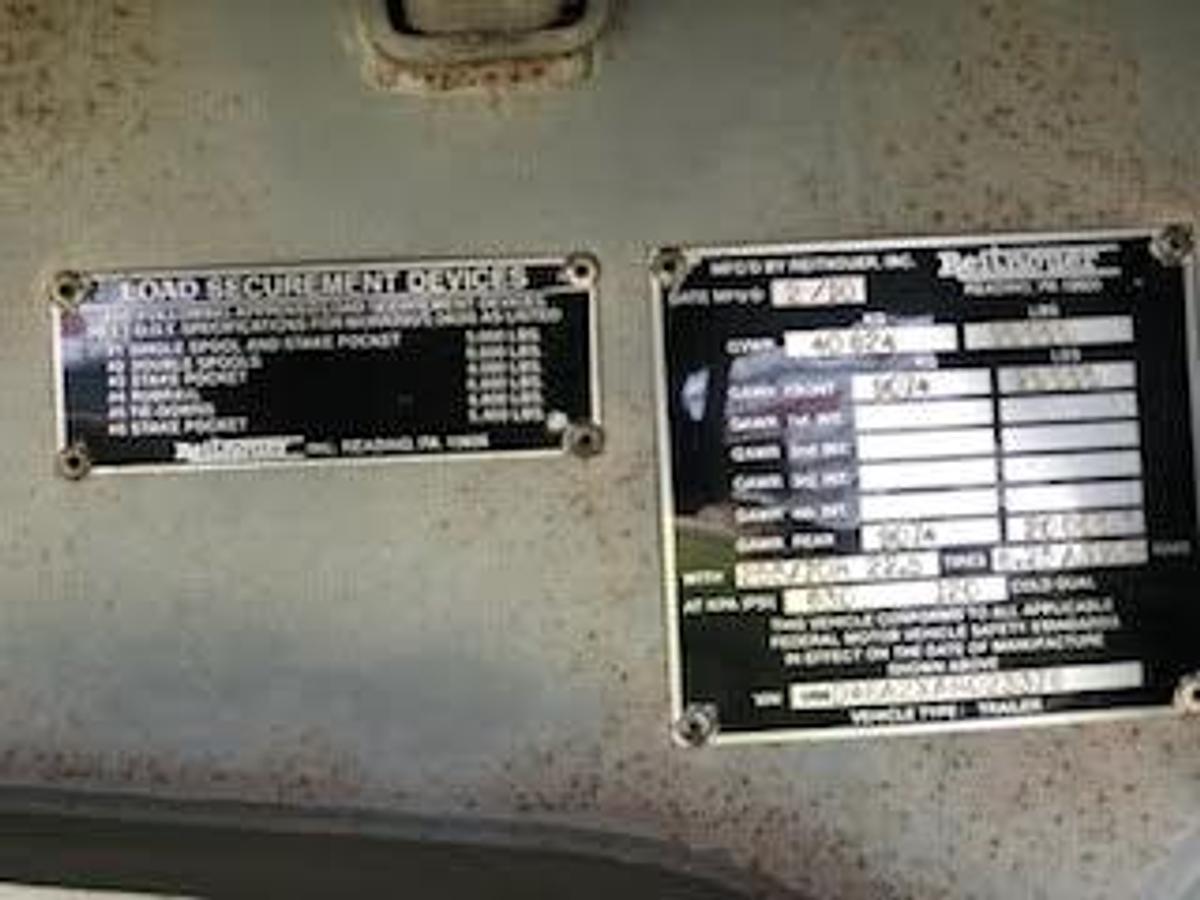 Used 2010 Reitnouer Step Deck Trailer