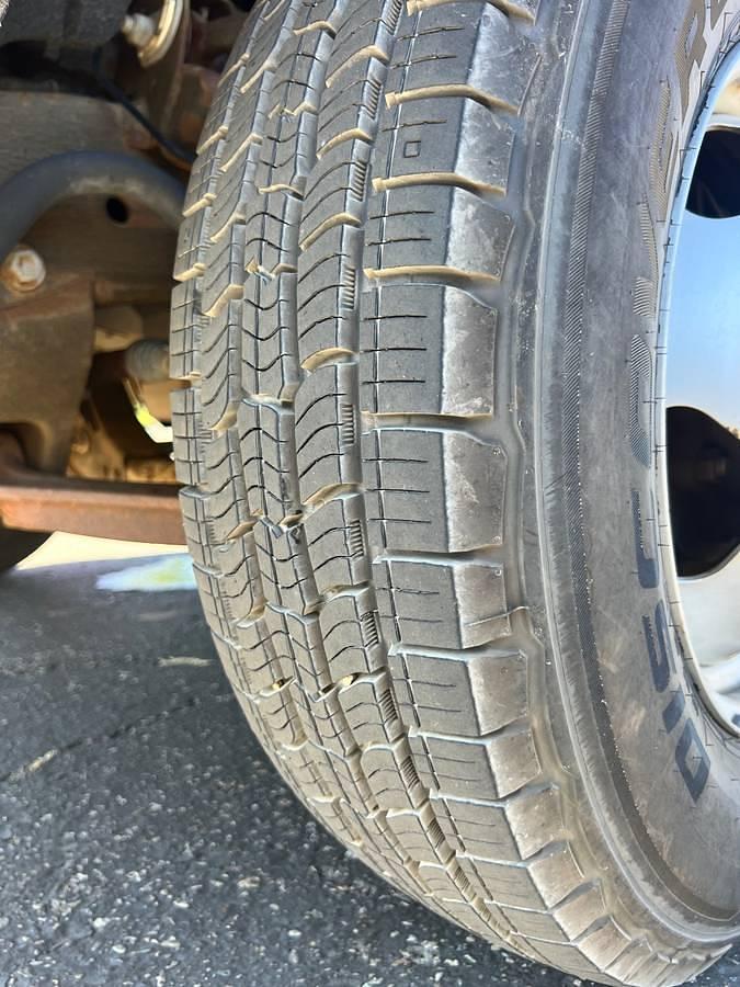 Used 2015 Chevrolet Silverado 3500 with Fifth Wheel Attachment