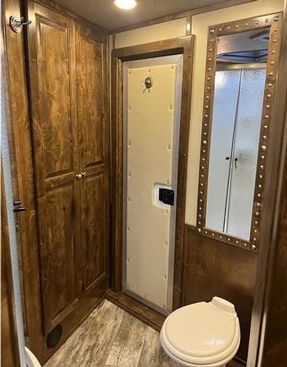 Used 2020 Twister 4 Horse Outlaw Conversion