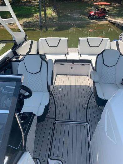 Used 2024 Yamaha 252SD