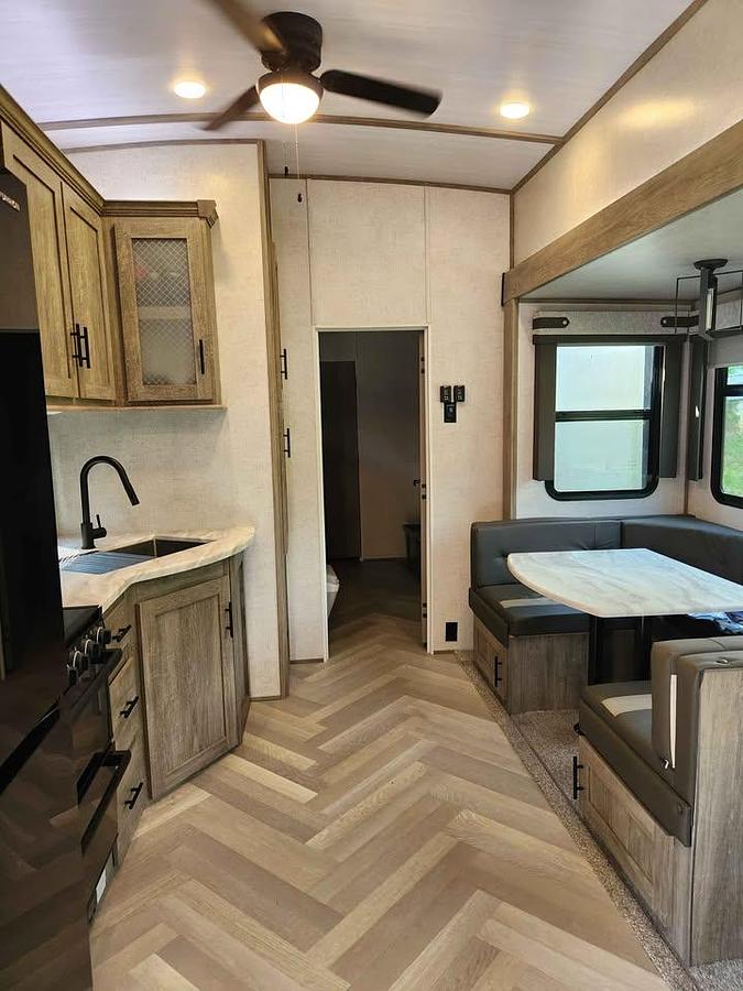 Used 2021 Forest River Wildwood Heritage Glen 356QB Fifth Wheel