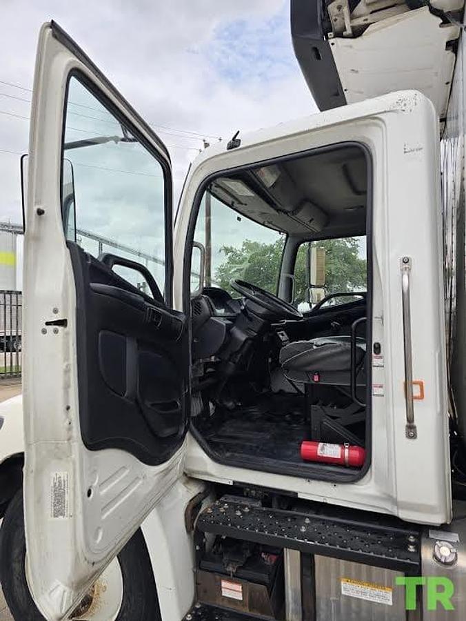 Used 2019 Hino 338 Refrigerated Box Truck • 26' Reefer • Carrier Refrigeration