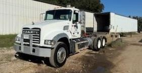 Used 2013 Mack Pinnacle