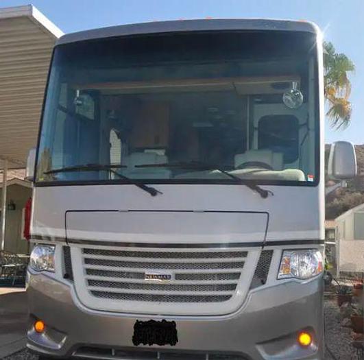 Used 2017 Newmar Bay Star 3401