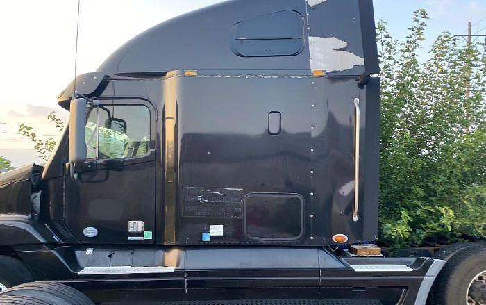 Used 2010 Freightliner CENTURY 120