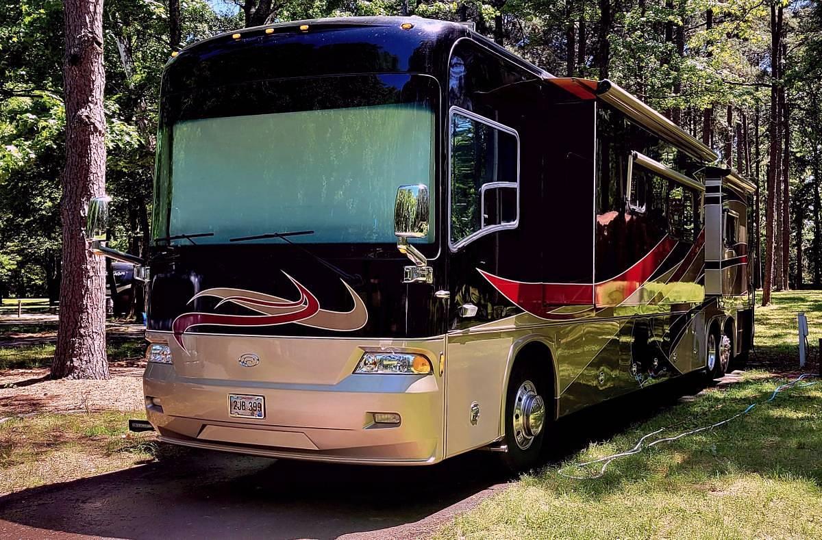 Used 2009 Country Coach Allure 470
