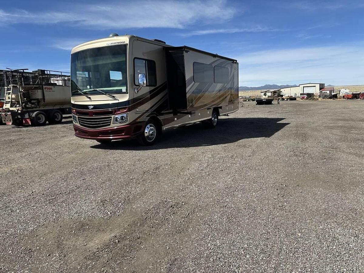 Used 2019 Fleetwood Southwind 34C