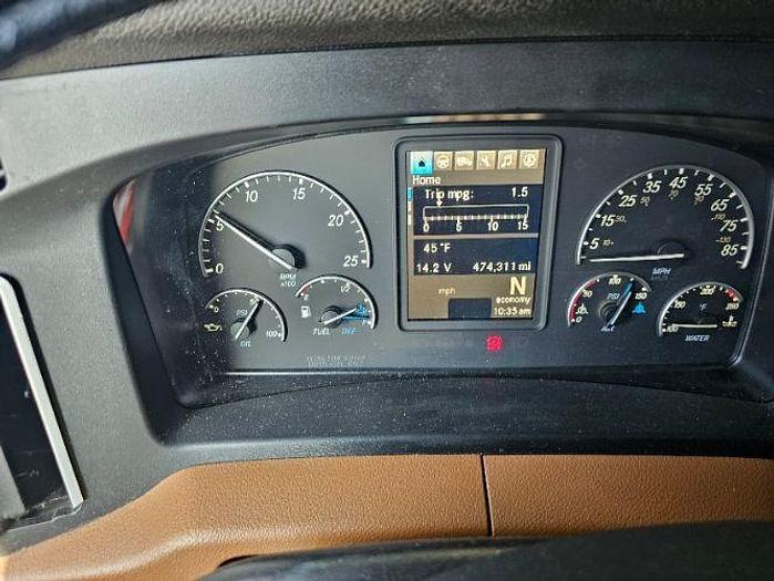 Used 2019 Cascadia 116