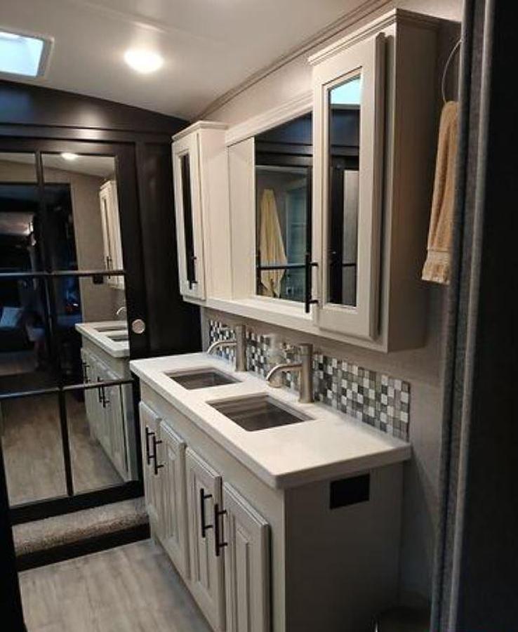 Used 2021 Jayco Pinnacle 36FBTS Fifth Wheel