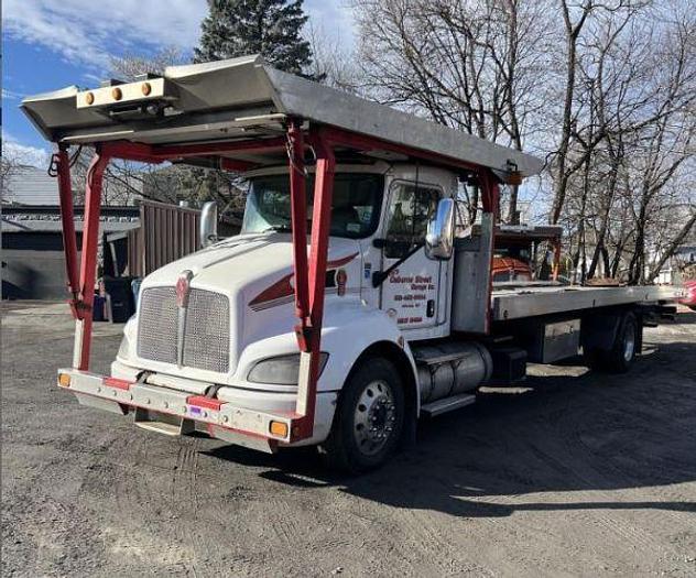 Used 2017 KENWORTH T370