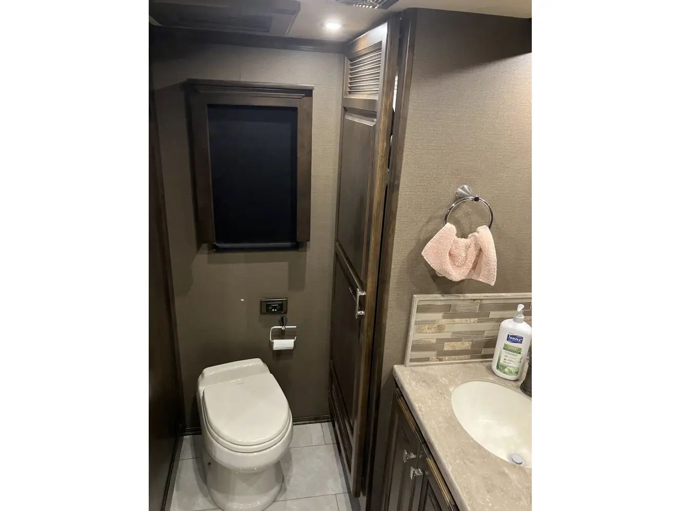 Used 2019 Tiffin Phaeton 37bh