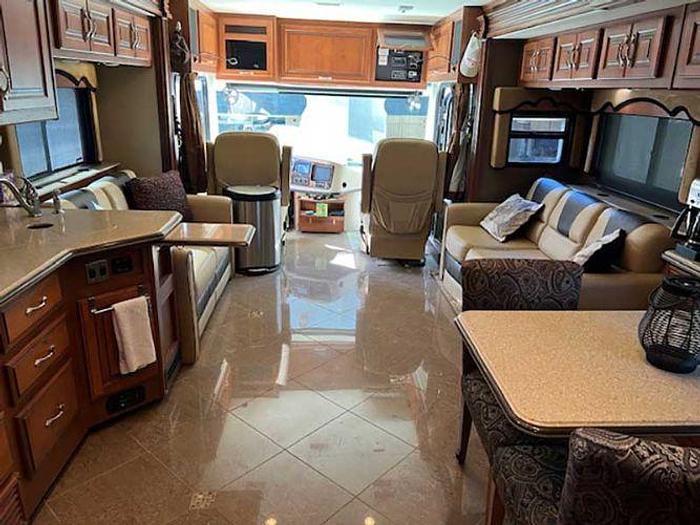 Used 2013 Fleetwood DISCOVERY 36J
