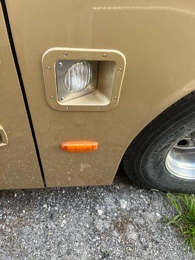 Used 2006 Monaco Camelot 42-DSQ