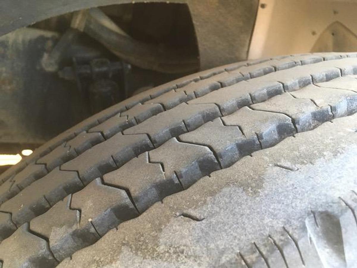 Used 2001 KENWORTH T300