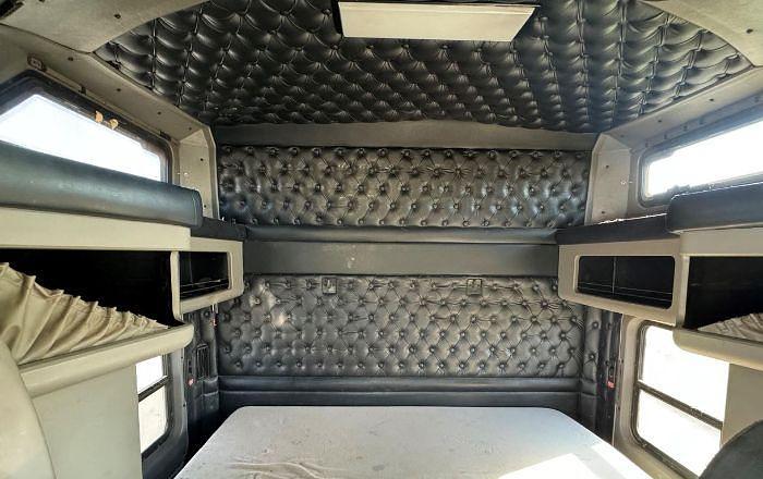 Used 2012 KENWORTH T800