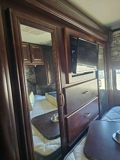 Used 2013 Thor Motor Coach Challenger 37DT