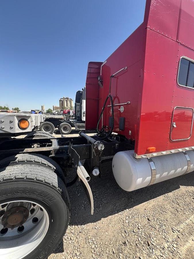 Used 2015 Peterbilt 579