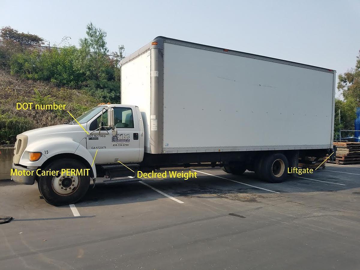 Used 2004 Ford F-650 Box Truck with Liftgate