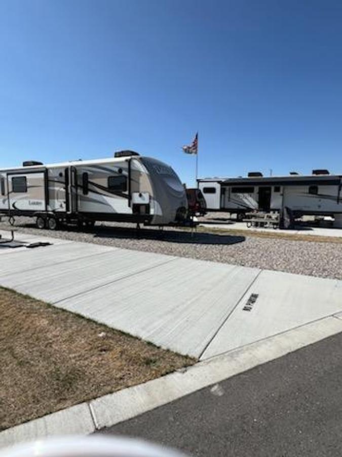 Used 2015 Keystone Laredo Travel Trailer