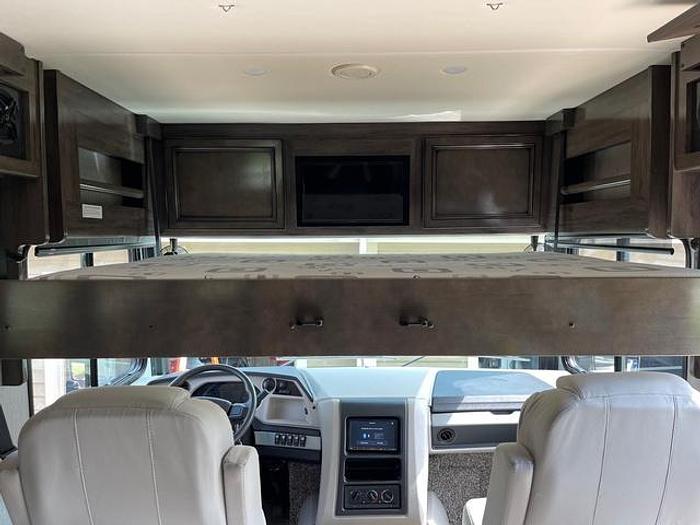 Used 2022 Holiday Rambler Vacationer 33C