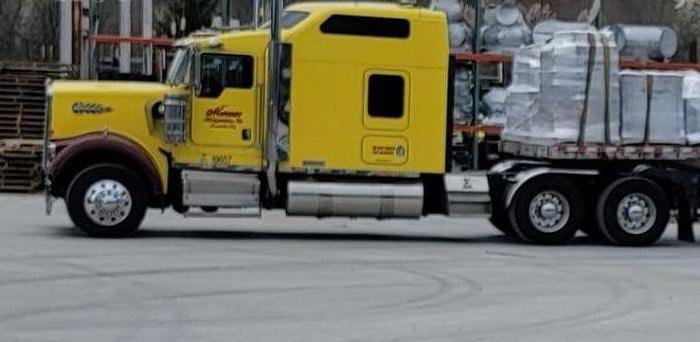 Used 2006 KENWORTH W900B with a 2006 Wilson Trailer