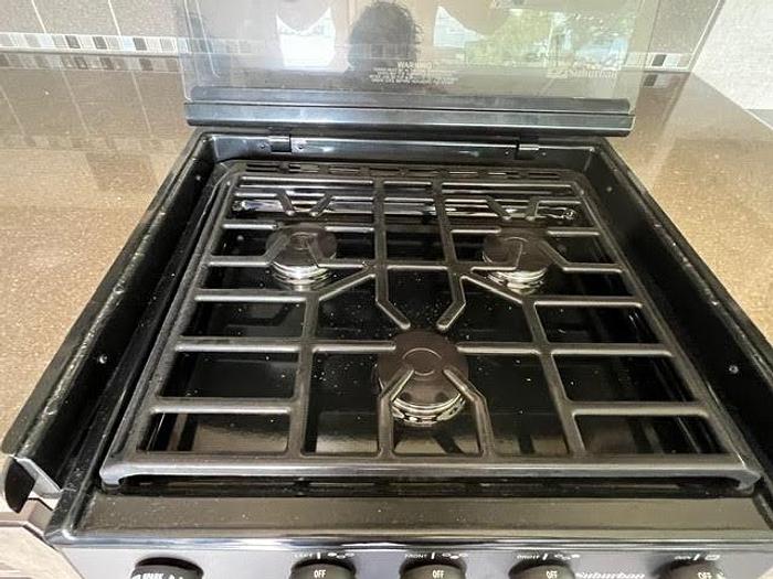 Used 2018 Winnebago Sightseer