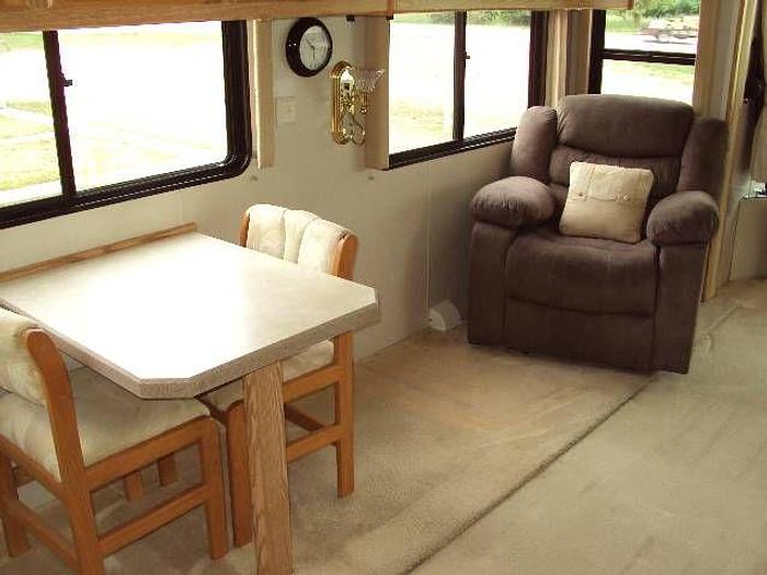 Used 2002 Holiday Rambler Endeavor