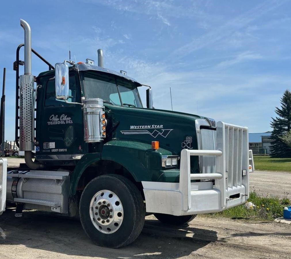 Used 2020 WESTERN STAR 4900 with LINCOLN TRAILER