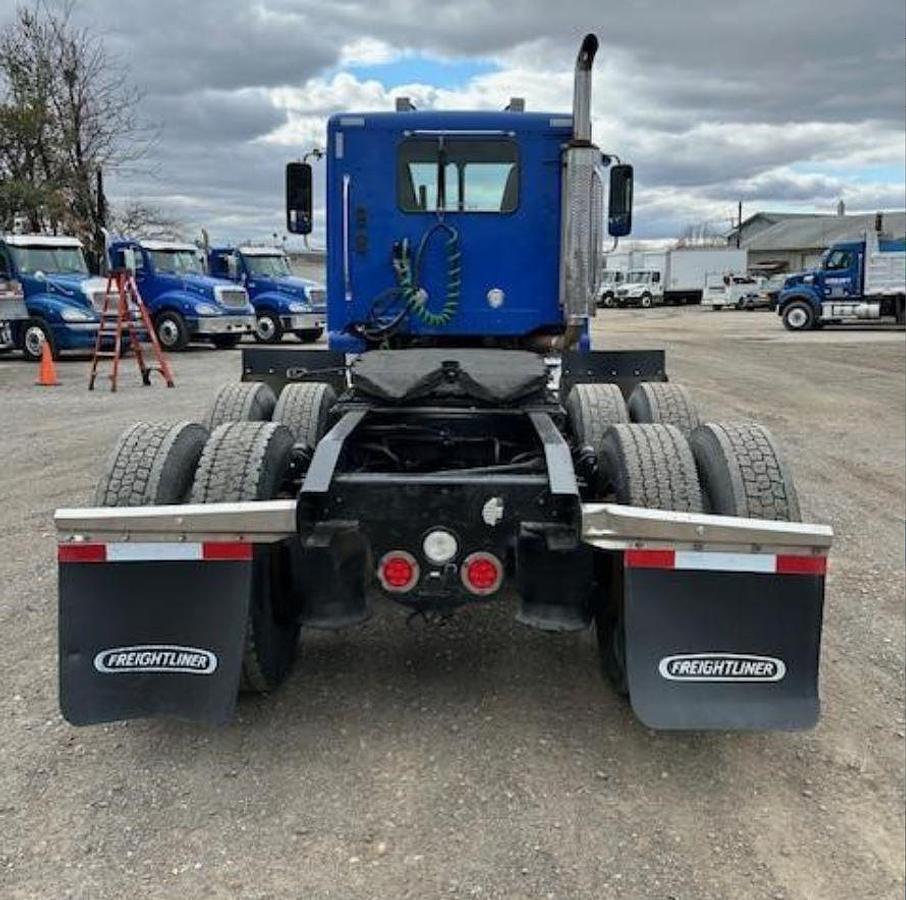 Used 2018 Freightliner Columbia 120