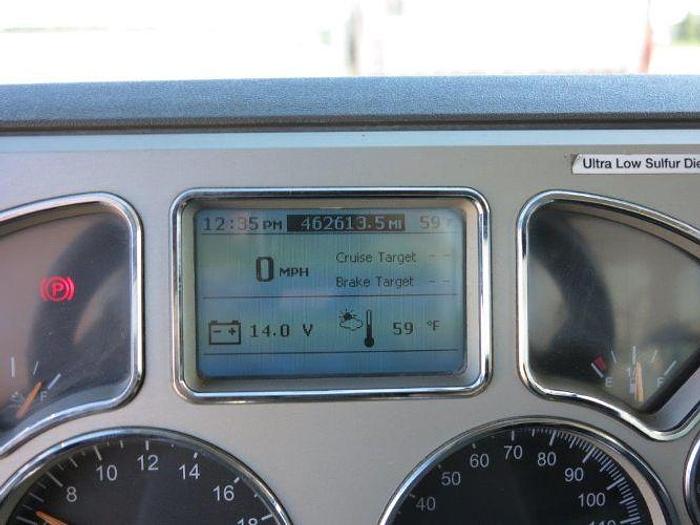 Used 2015 Mack Pinnacle CXU613