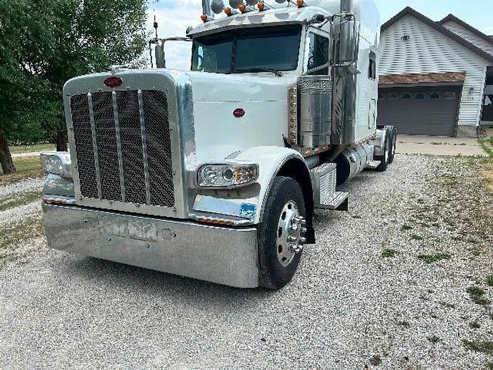 Used 2015 Peterbilt 389
