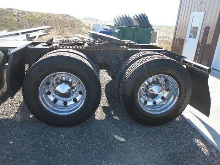 Used 2015 Mack Pinnacle CXU613