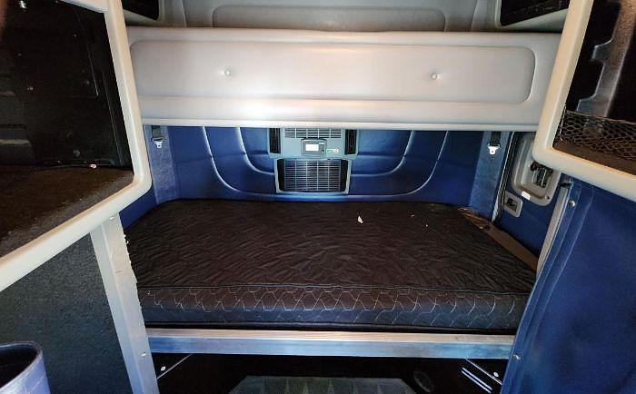 Used 2012 Peterbilt 386