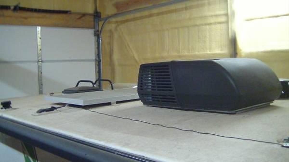 Used 2023 Forest River No Boundaries 19.2 Travel Trailer