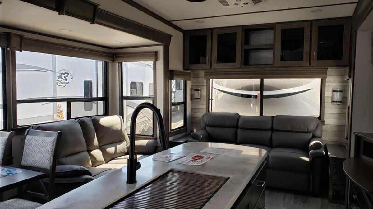 Used 2021 Alliance Paradigm 370FB Fifth Wheel