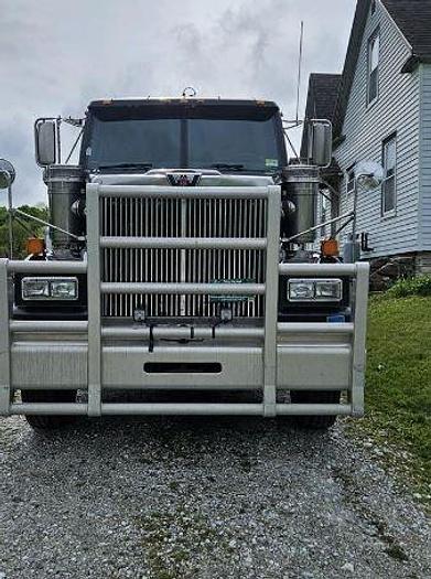 Used 2018 WESTERN STAR 4900