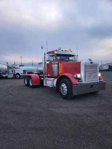 Used 2002 Peterbilt 379 Classic with Tank
