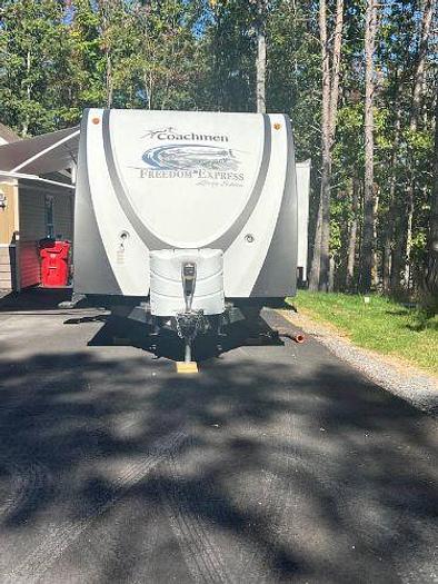 Used 2013 Forest River Coachmen Freedom Express 296 REDS