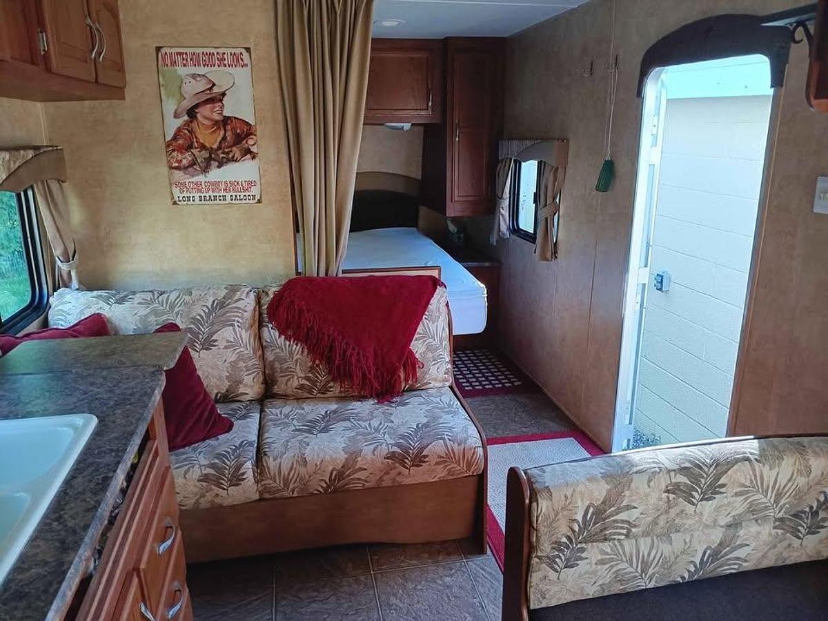 Used 2011 Jayco Jay Flight 22FB