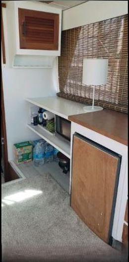 Used 1977 Tollycraft Tri-Cabin Liveaboard