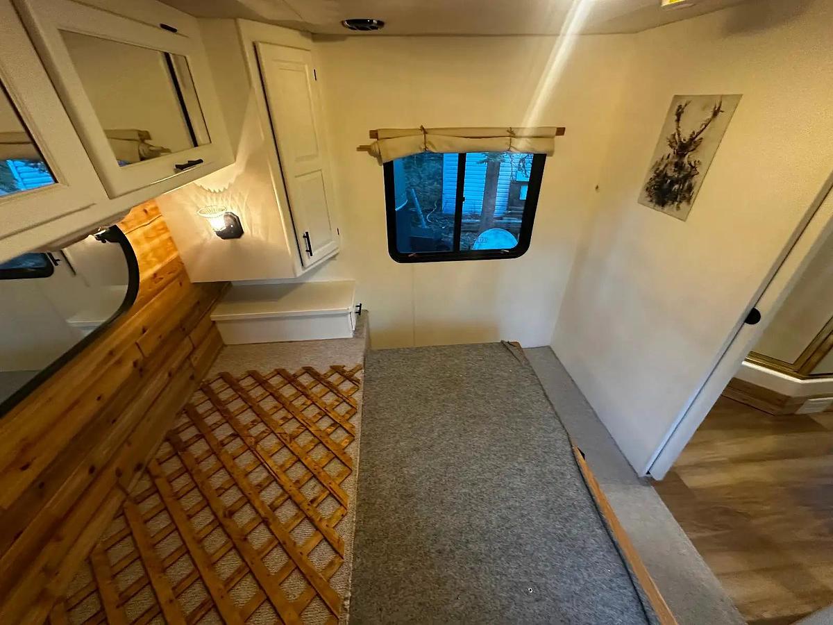 Used 2000 Newmar Dutch Star