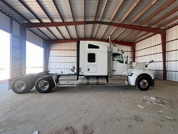Used 2024 Kenworth W990