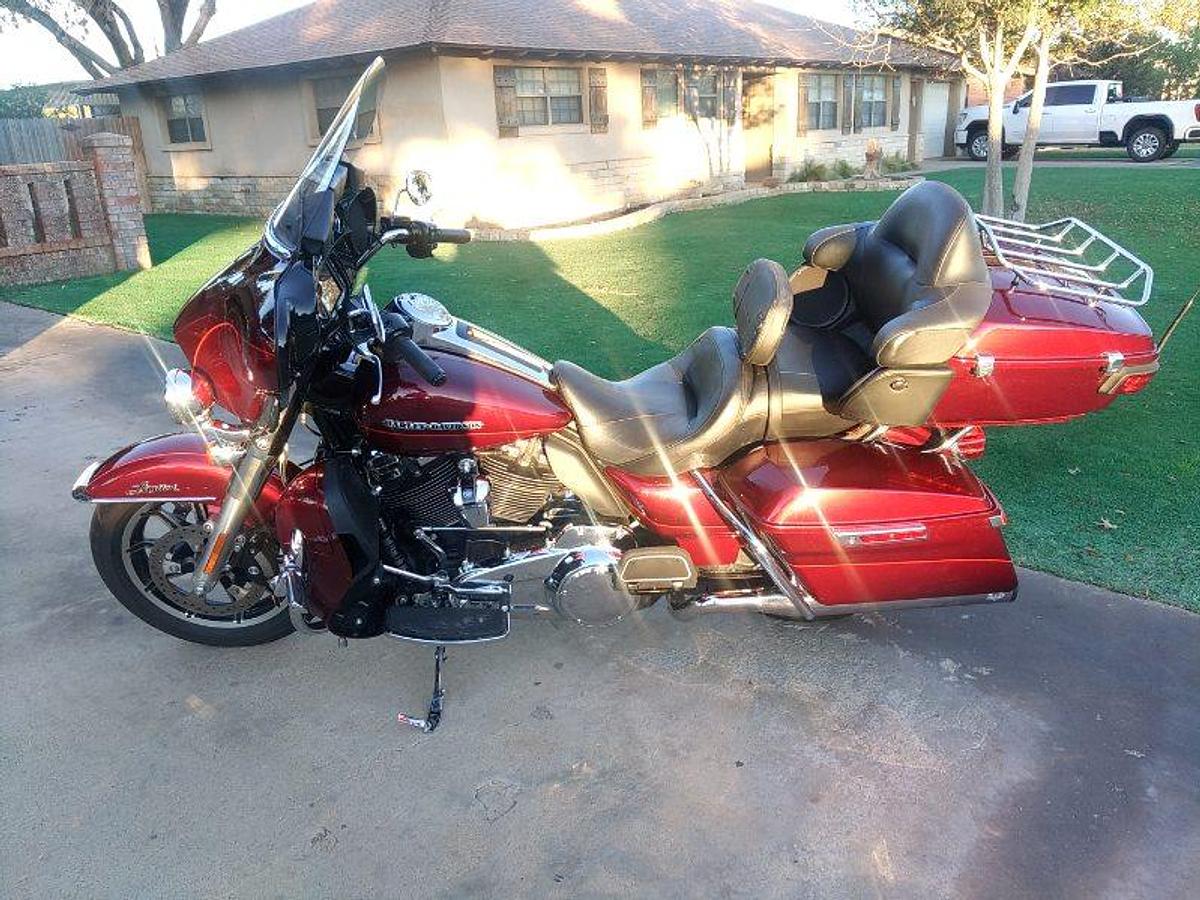 Used 2017 Harley-Davidson Ultra Limited Touring Motorcycle