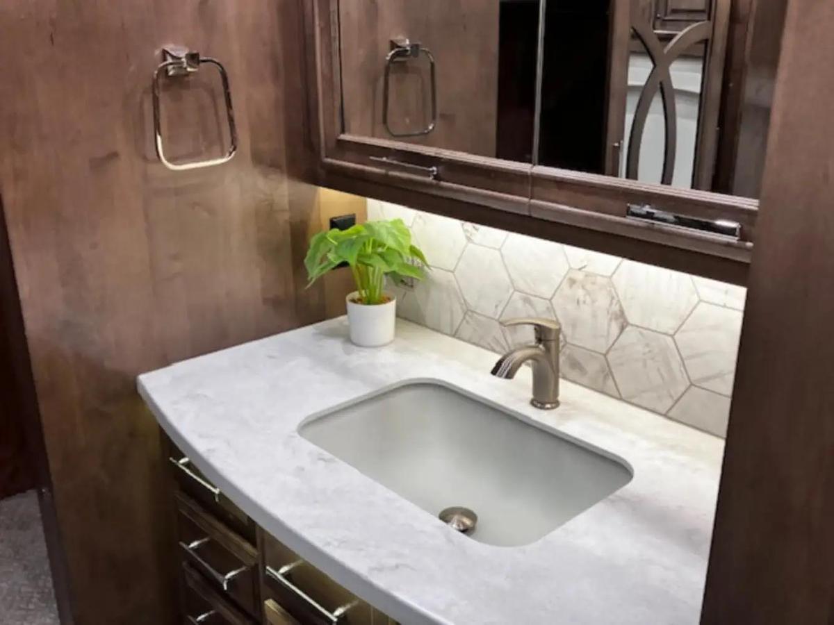 Used 2022 Entegra Anthem 44W Class A Motorhome