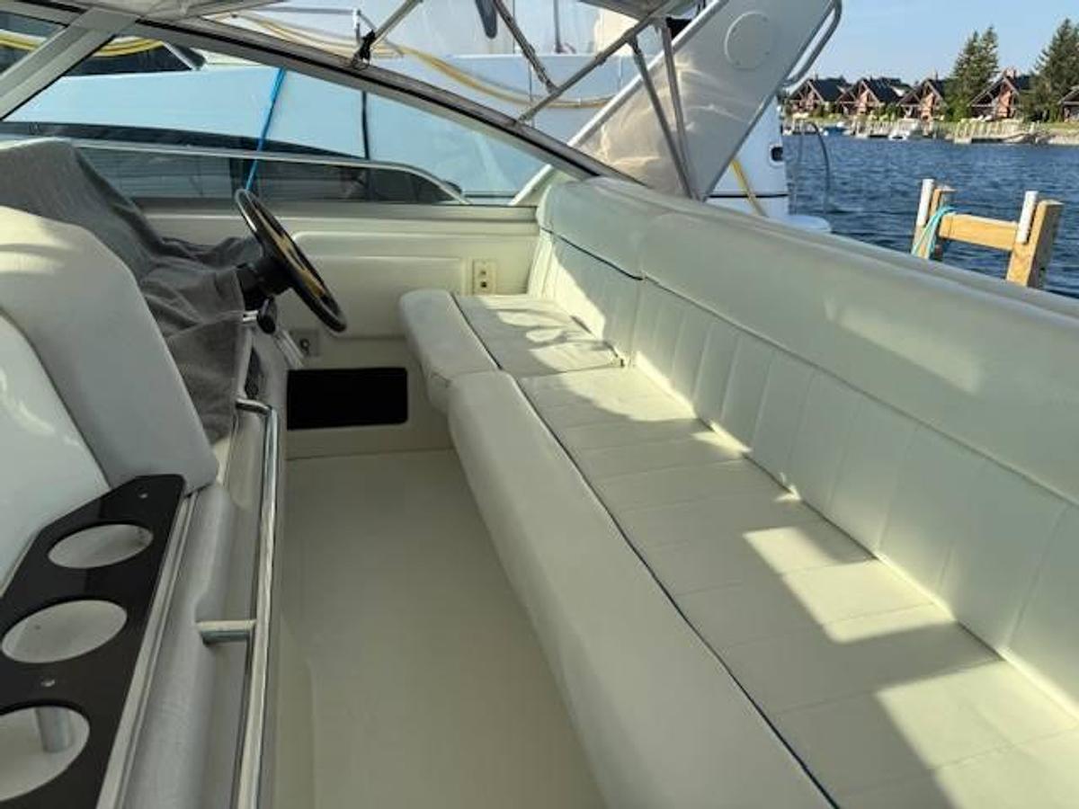 Used 1994 Sea Ray 370 Sundancer Powerboat