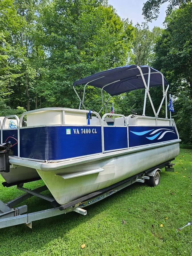 Used 2003 Voyager Pontoon