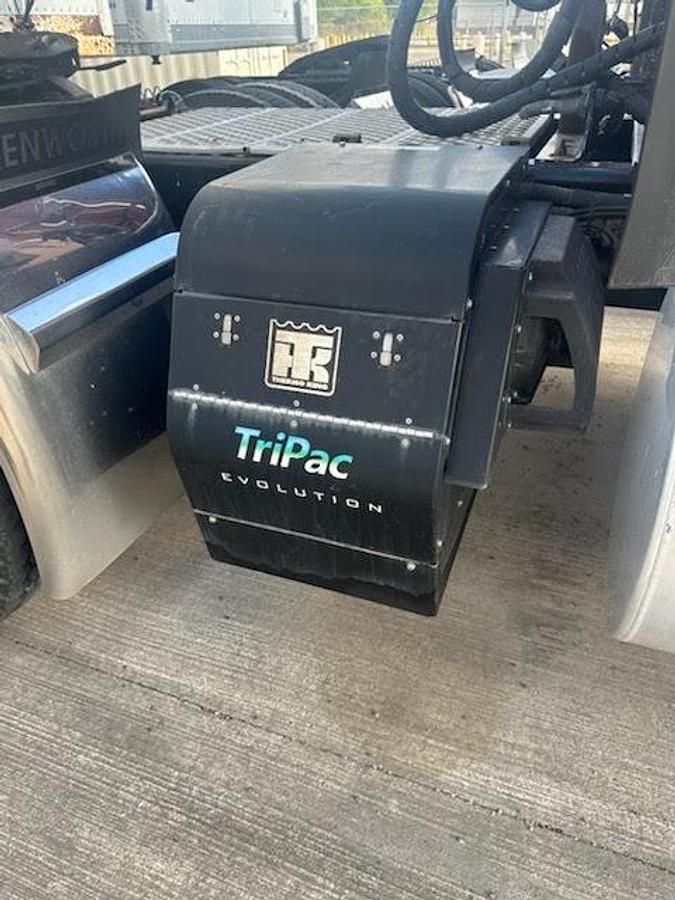 Used 2017 Kenworth W900