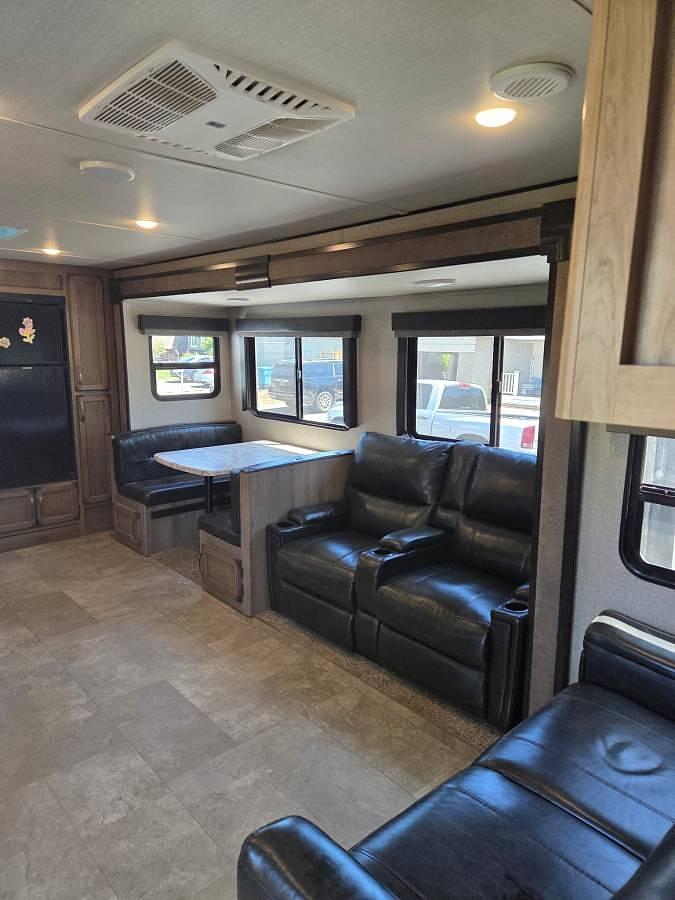 Used 2019 Grand Design Transcend 28MKS
